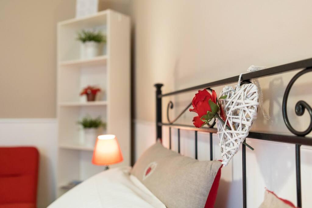 Terrazze Italiane City Center - Red Apartment Verona Exterior foto